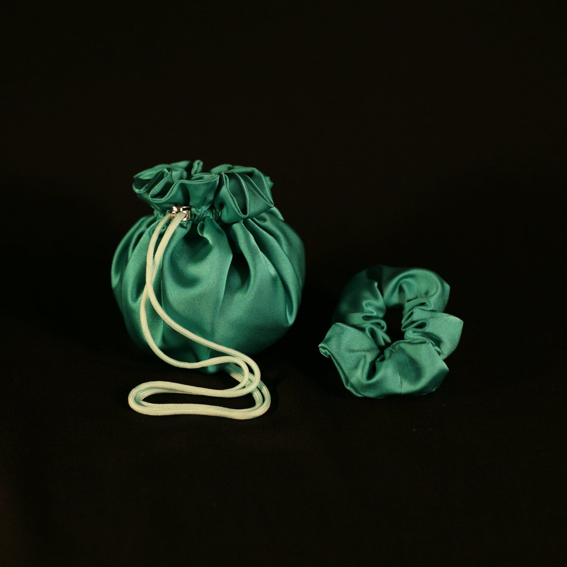 Leyla Atelier_Accessori_Beba